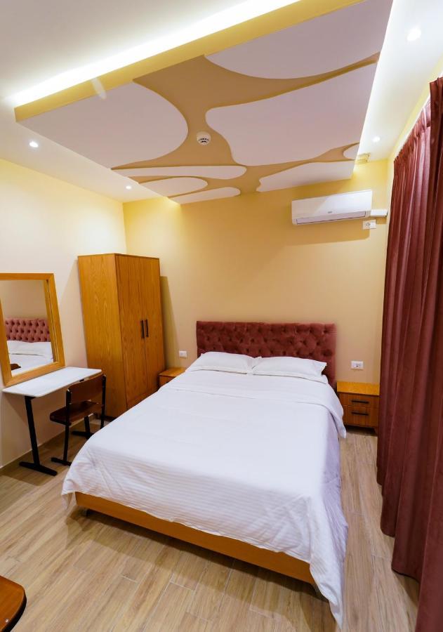 Sr99 Hotel Тирана Экстерьер фото